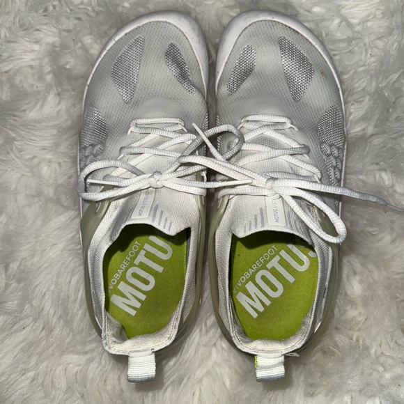 White Vivo Barefoot shoe - Picture 2 of 3